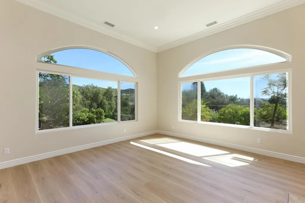 https://cdn.realtyfeed.com/cdn/127/306672801/438145c08bd955f6818ad7f20b0028a3.webp