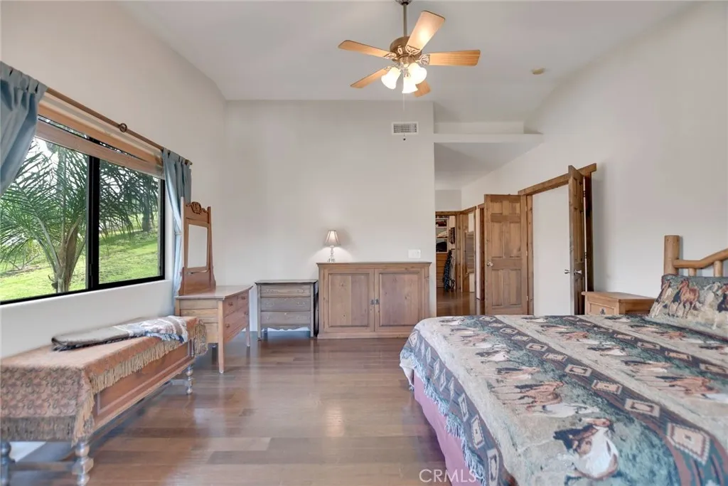 https://cdn.realtyfeed.com/cdn/127/306672805/18162b0935a37ccd6b618eadef2ee441.webp