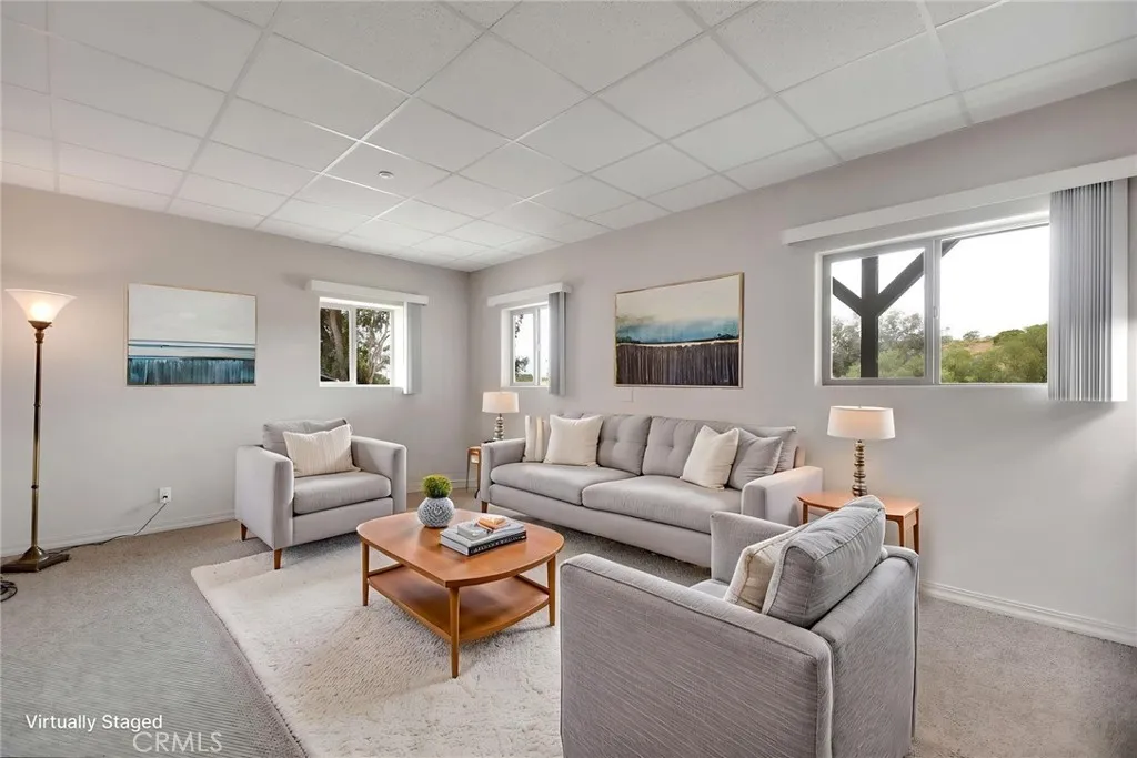 https://cdn.realtyfeed.com/cdn/127/306672805/32372743cce4b8d5a51afa64b8a8ea6c.webp