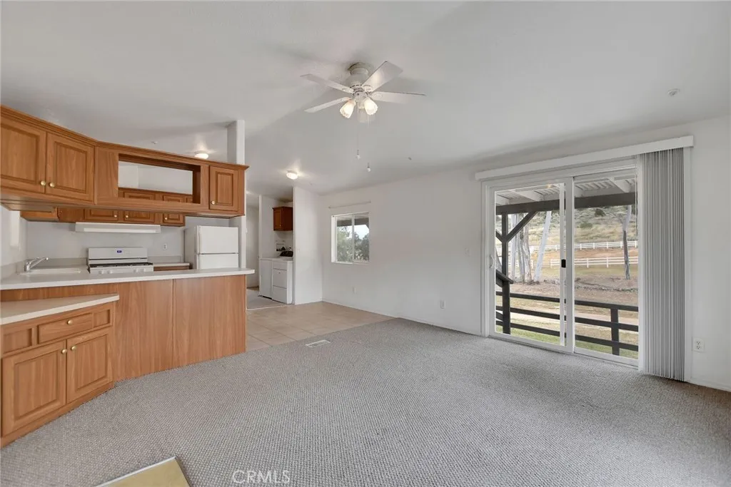 https://cdn.realtyfeed.com/cdn/127/306672805/5f06e22113101005a3b898067b9ab049.webp