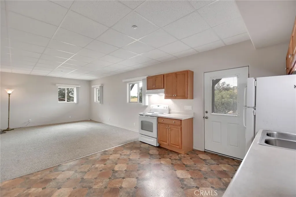 https://cdn.realtyfeed.com/cdn/127/306672805/6317c5302eeb78435491a99cba155db7.webp