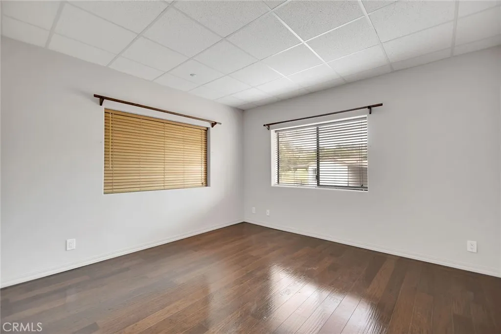 https://cdn.realtyfeed.com/cdn/127/306672805/7c83021d3a765f978dc457a5438939a7.webp