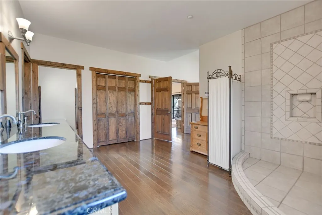 https://cdn.realtyfeed.com/cdn/127/306672805/9a0fd57e4e61600eaa826d0cb2198172.webp