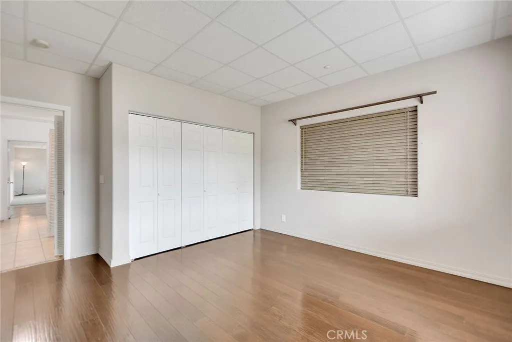 https://cdn.realtyfeed.com/cdn/127/306672805/9b293a6084290c70b2d173b2b3bdd246.webp