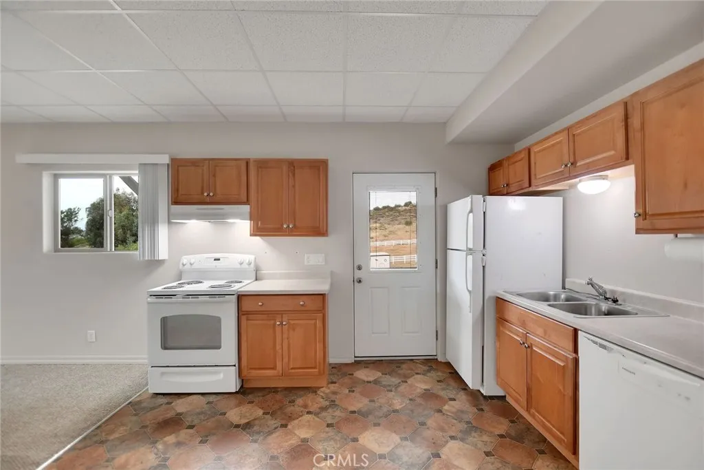 https://cdn.realtyfeed.com/cdn/127/306672805/a4eae4893561747d14e22b51e36c4c4a.webp