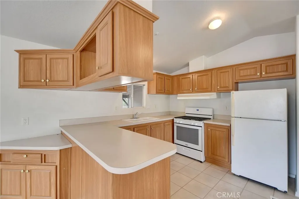 https://cdn.realtyfeed.com/cdn/127/306672805/d156e04bd36a9696f43aec0fb8182aa8.webp