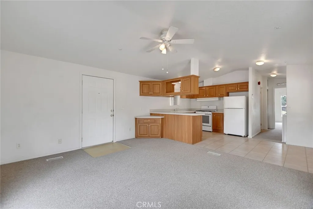 https://cdn.realtyfeed.com/cdn/127/306672805/f472a8c858168c51af19b07145fd7863.webp