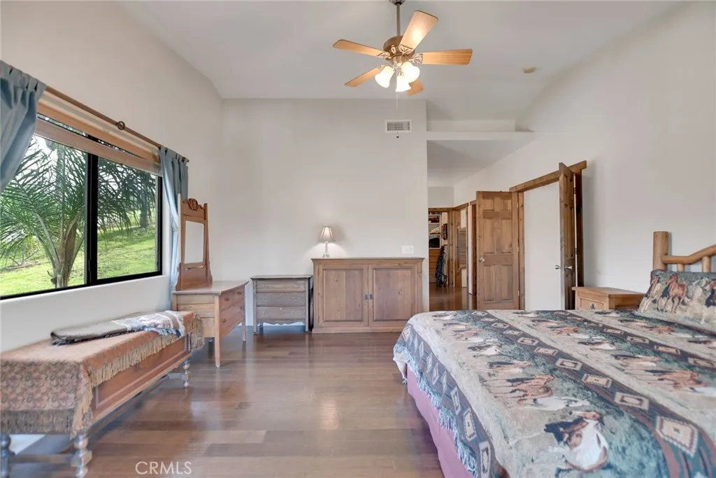 https://cdn.realtyfeed.com/cdn/127/306672805/ff4bf0986bd3adad6d0f6f8397a3dd3c.webp
