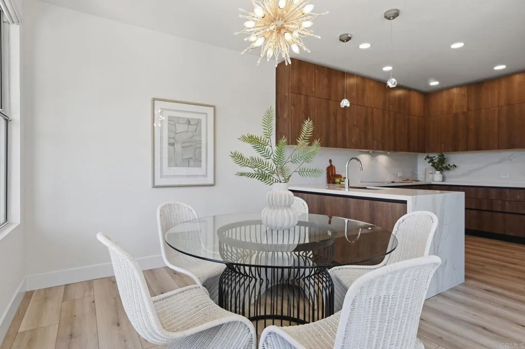 https://cdn.realtyfeed.com/cdn/127/306672822/047a8b4a7a654c728b7cf479b97be7d1.webp