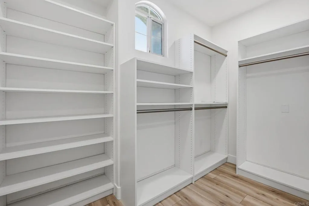 https://cdn.realtyfeed.com/cdn/127/306672822/4d7be01231154c9806b7fdef75f61c0b.webp