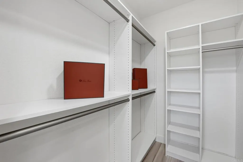https://cdn.realtyfeed.com/cdn/127/306672822/7be2ec96991dad4a22126b66be0ae8f7.webp