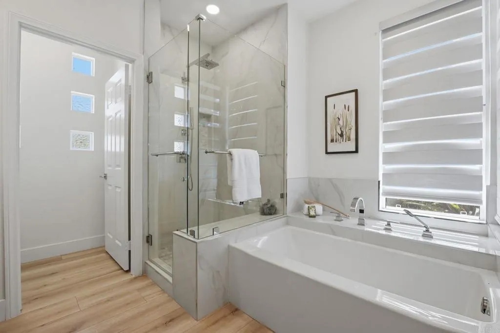 https://cdn.realtyfeed.com/cdn/127/306672822/cc32b1a8302309e00497b1e2349c821e.webp