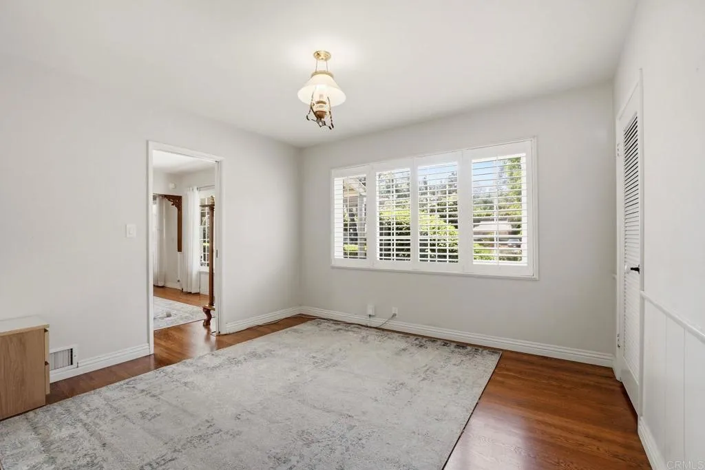https://cdn.realtyfeed.com/cdn/127/306672843/41dda9333ed83036b58d05931f4f2b26.webp