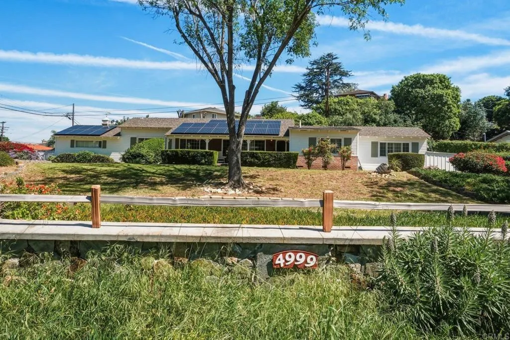 https://cdn.realtyfeed.com/cdn/127/306672843/c9a2d55c8158556d9db315b8f6fba1c3.webp