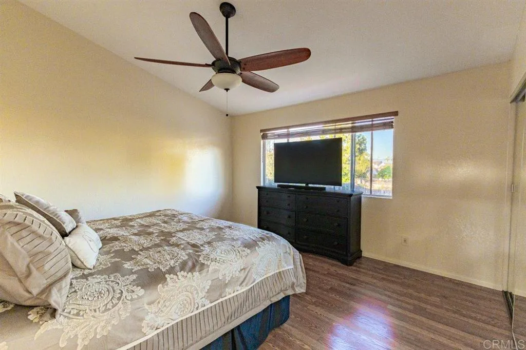 https://cdn.realtyfeed.com/cdn/127/306672867/95cb1f6906f8071cb0223601a7c74c7f.webp