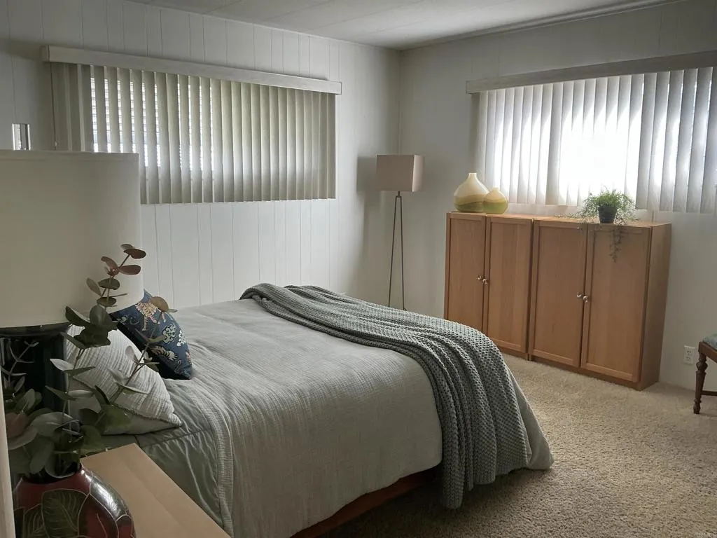 https://cdn.realtyfeed.com/cdn/127/306672887/5f1a65b00cdbe2f39a7e022d8d96ab43.webp