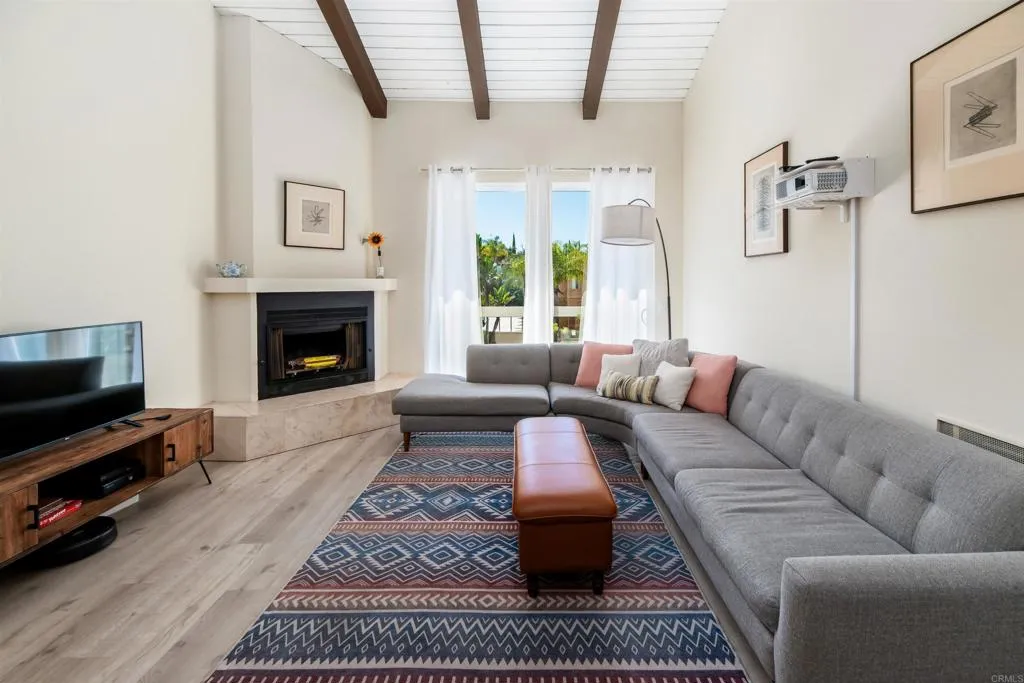 3004 La Costa Avenue UNIT B, Carlsbad, CA, 92009