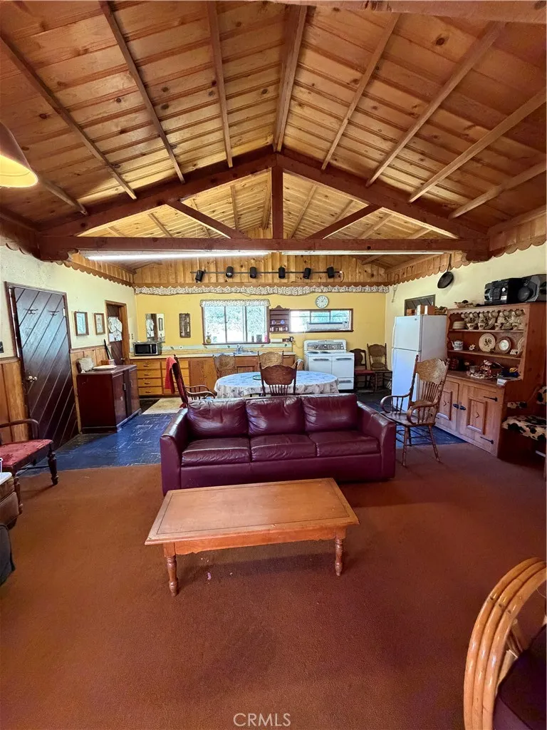 https://cdn.realtyfeed.com/cdn/127/306672968/1bfebc1ec102eb985e3fd94b70ed4935.webp