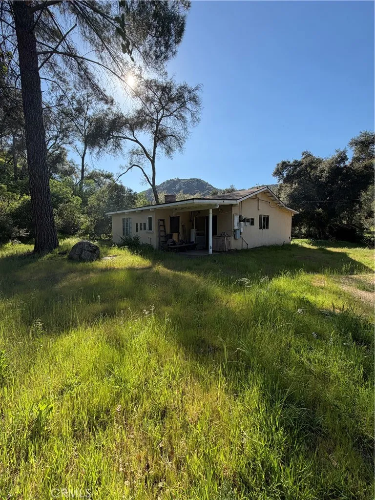 https://cdn.realtyfeed.com/cdn/127/306672968/f83a61f03557cb4da8a25c25e6340823.webp