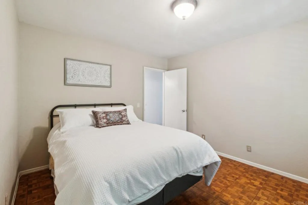 https://cdn.realtyfeed.com/cdn/127/306672982/7db4c5b84d244cabb0d3a6c045aff4dc.webp