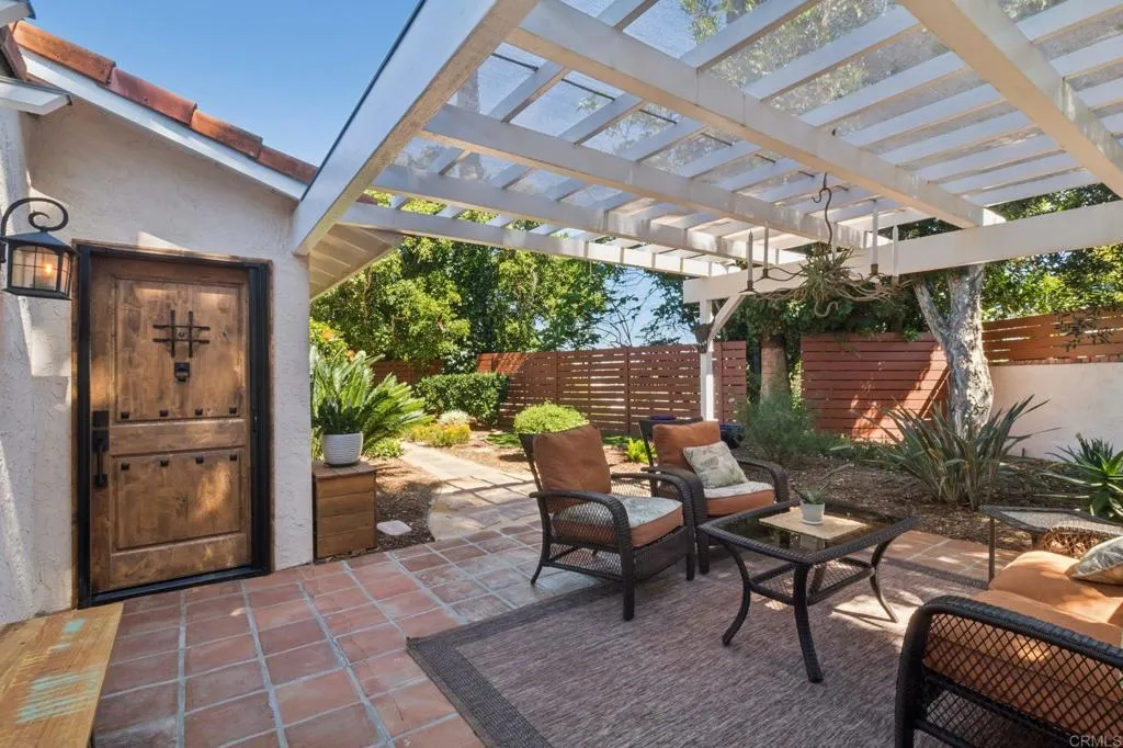 https://cdn.realtyfeed.com/cdn/127/306672982/9f6374f0ba879bcf9dd4fbf5a4c6515e.webp