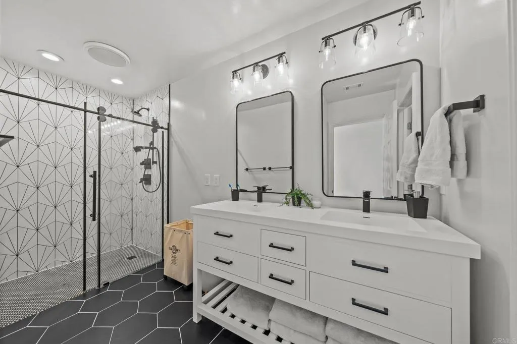 20 Lake Helix Drive, La Mesa, CA, 91941