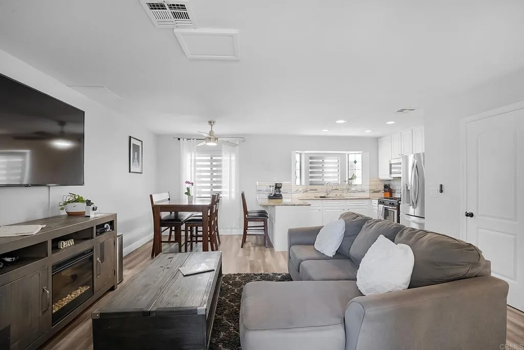https://cdn.realtyfeed.com/cdn/127/306672990/6928988a49513a851220aeaef56d156a.webp
