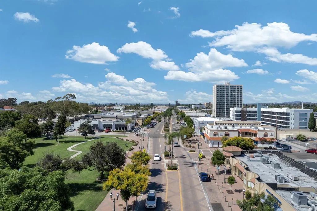 https://cdn.realtyfeed.com/cdn/127/306672990/8f1db904f2fb68cbd10676d030027848.webp