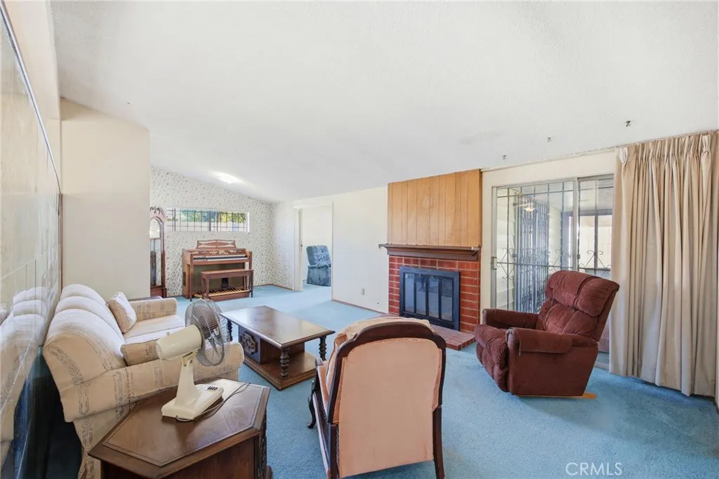https://cdn.realtyfeed.com/cdn/127/306673010/1623ab7a7f6a2cae5fb08d2cb51545a3.webp