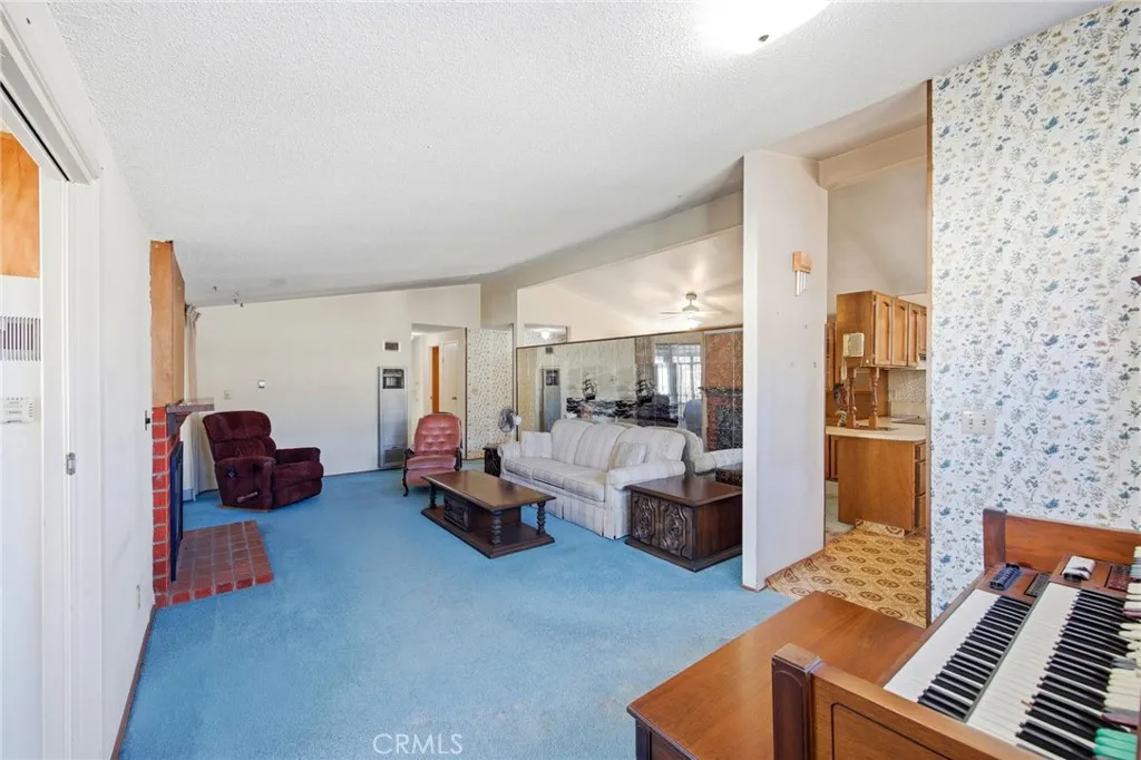 https://cdn.realtyfeed.com/cdn/127/306673010/304a19a156b505a027174de6b7bd9fce.webp