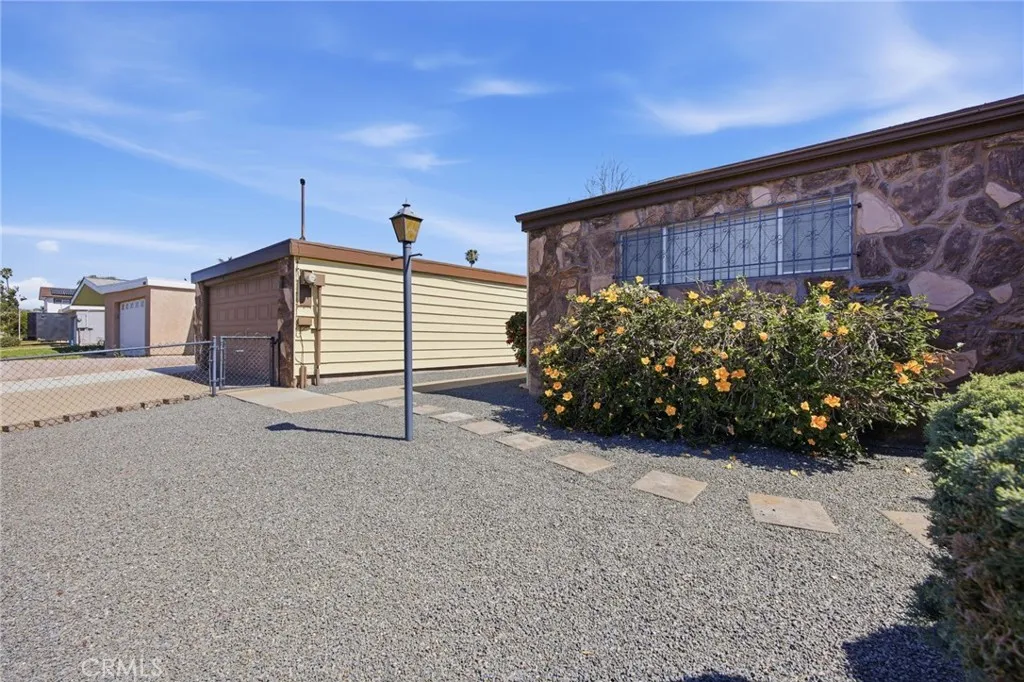 https://cdn.realtyfeed.com/cdn/127/306673010/37914c7fd18b34b46d850954b7dc6d9d.webp