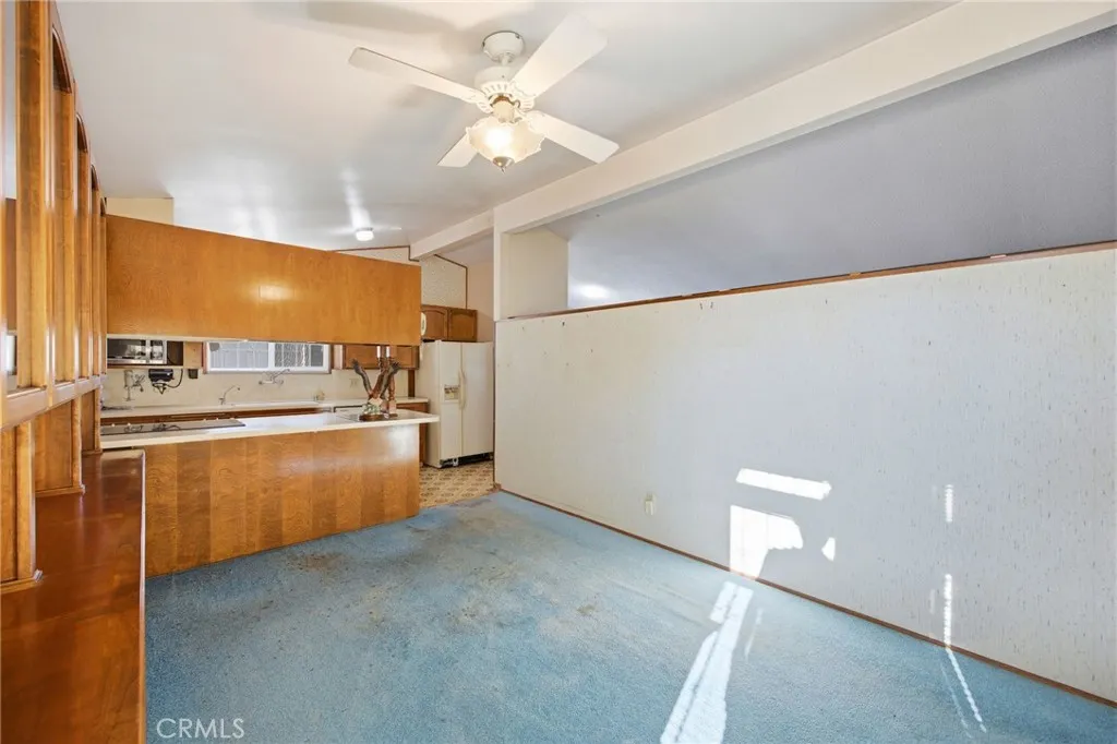 https://cdn.realtyfeed.com/cdn/127/306673010/737e42f8a5afe8a3f3ab4b4a8d95c126.webp