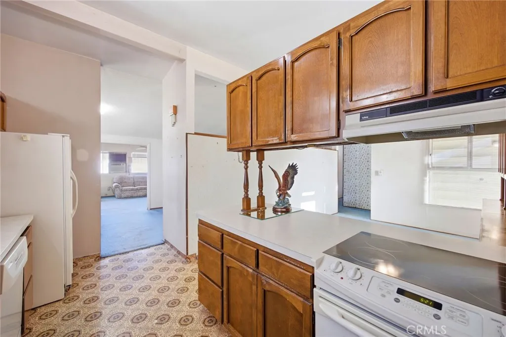https://cdn.realtyfeed.com/cdn/127/306673010/817d9f7d127e3d7fa10e529a171d1023.webp