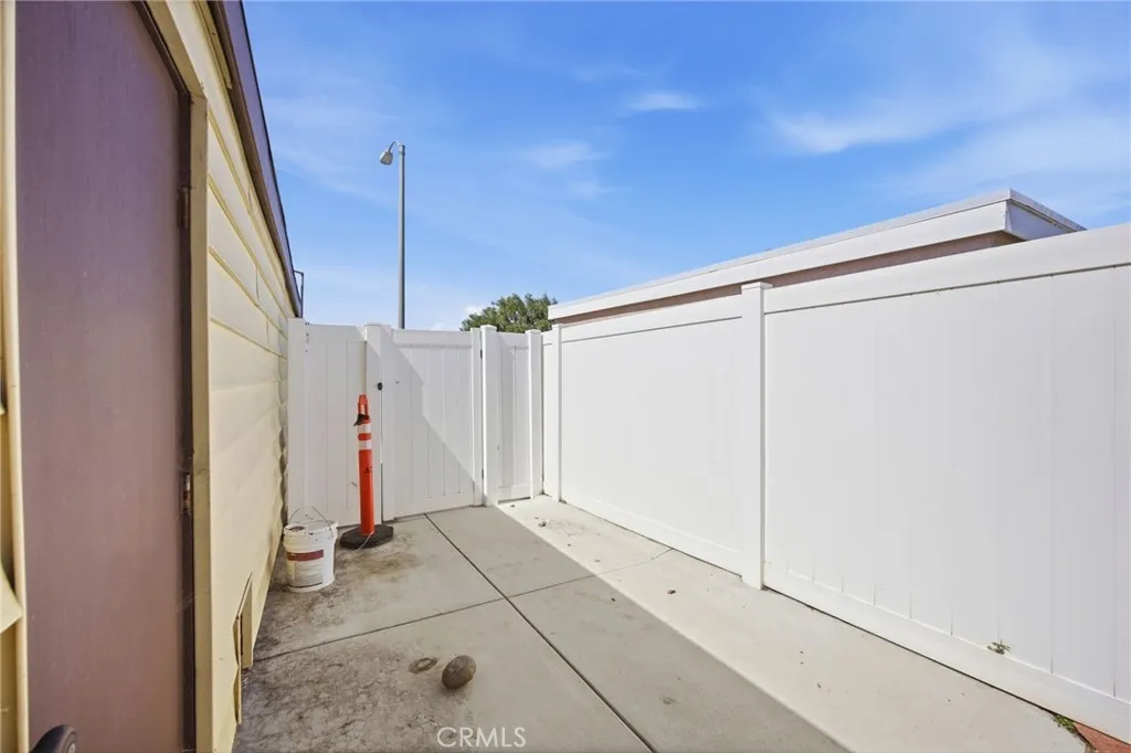 https://cdn.realtyfeed.com/cdn/127/306673010/c8947b42e2af0f9f27cf4cd1c7264be9.webp
