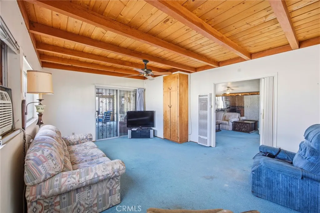 https://cdn.realtyfeed.com/cdn/127/306673010/e24dfcb1e0d3c7cf011f9835e823652e.webp