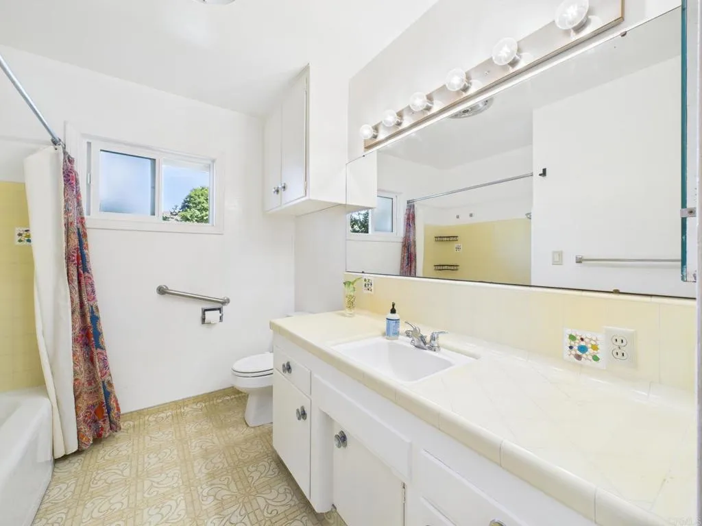 https://cdn.realtyfeed.com/cdn/127/306673050/c005fcc814718966bac81b5b244a726b.webp