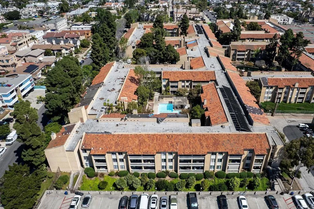 https://cdn.realtyfeed.com/cdn/127/306673115/80b4492d87b9b780ee0387915c0c52c8.webp