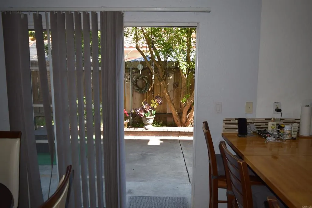 https://cdn.realtyfeed.com/cdn/127/306673157/39efea3149815102001743c1138dfa93.webp