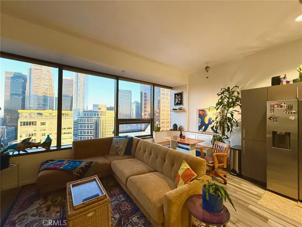 1100 Wilshire Blvd 2010