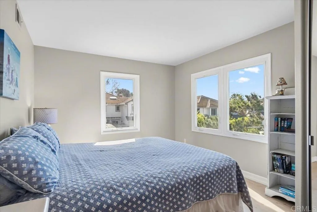 https://cdn.realtyfeed.com/cdn/127/306673233/096d9244f86df5e801816d67204e26f5.webp