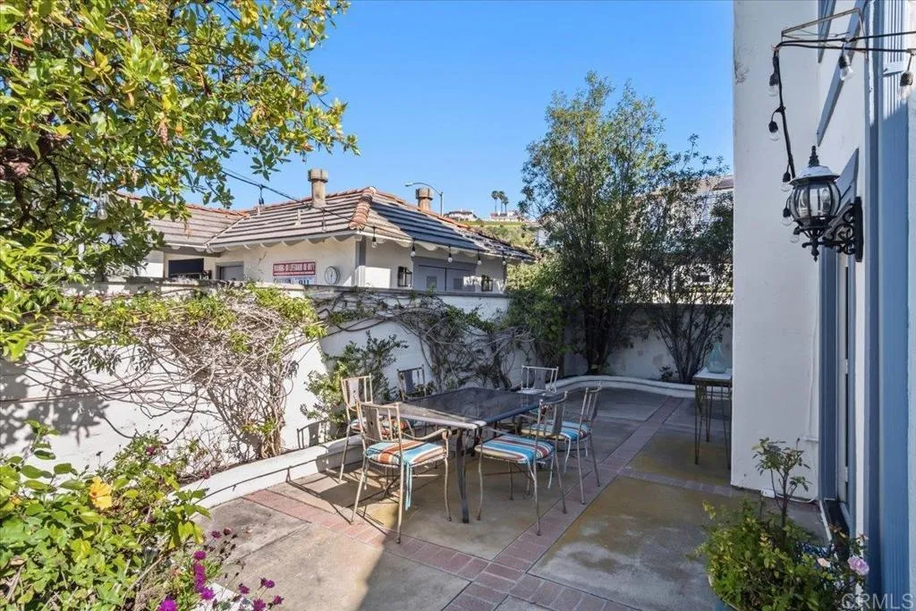 https://cdn.realtyfeed.com/cdn/127/306673233/1c0b222ea496080be315e4db402c92c4.webp