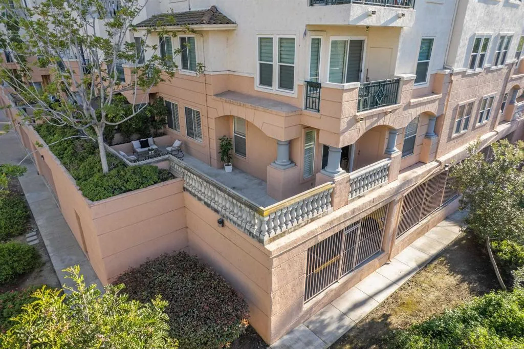 https://cdn.realtyfeed.com/cdn/127/306673250/7cf66795e461852aabb851b9af34eb27.webp