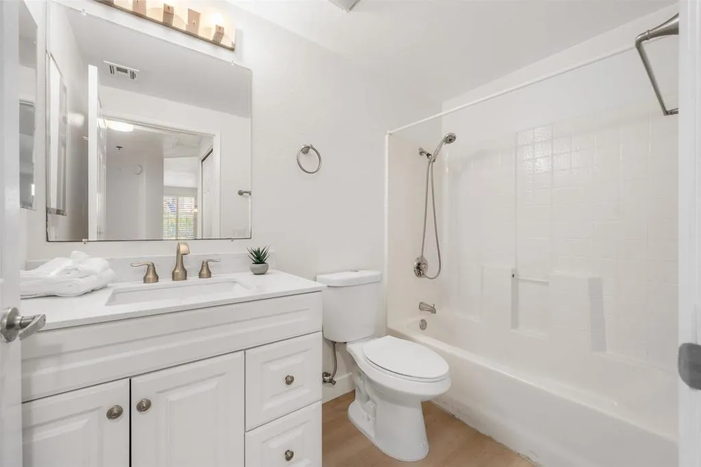 https://cdn.realtyfeed.com/cdn/127/306673250/c07a5dd83a8495c72d8f6fa8010bff51.webp