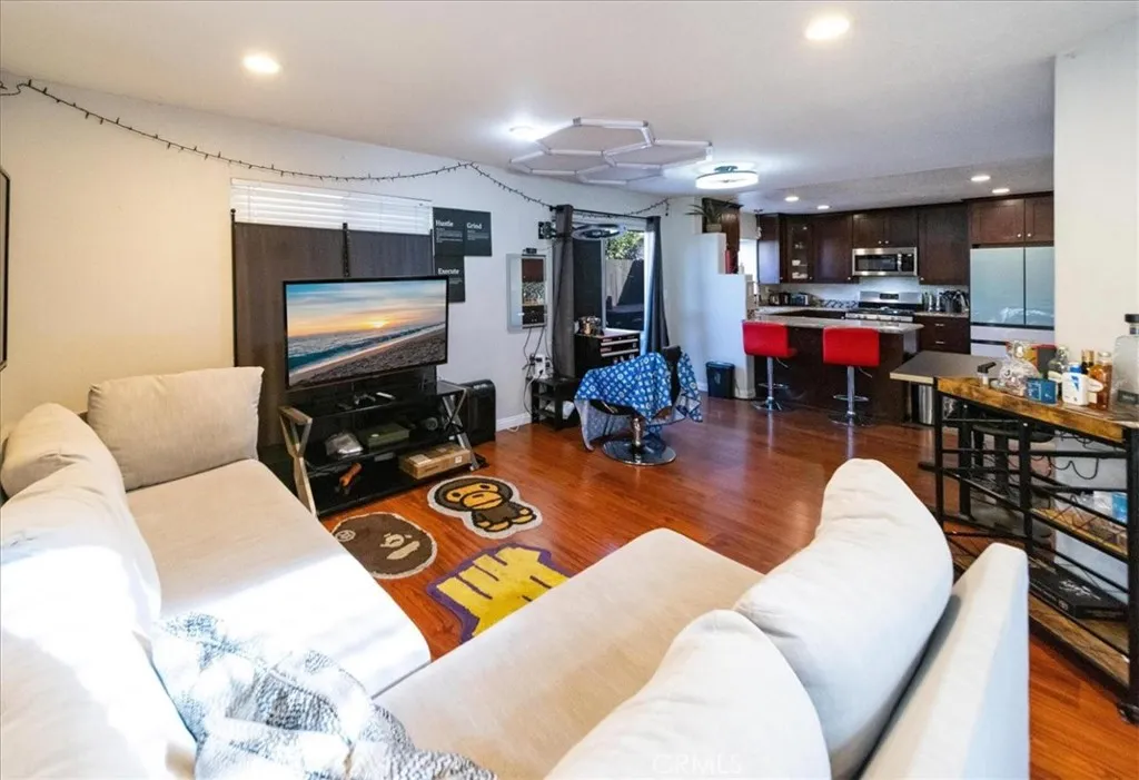 https://cdn.realtyfeed.com/cdn/127/306673295/048e816da57e9c1d4859773b301ae10d.webp