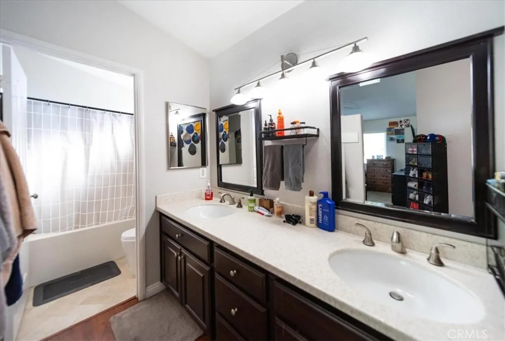 https://cdn.realtyfeed.com/cdn/127/306673295/6454d9538e42e04fb2794168ae7953e1.webp