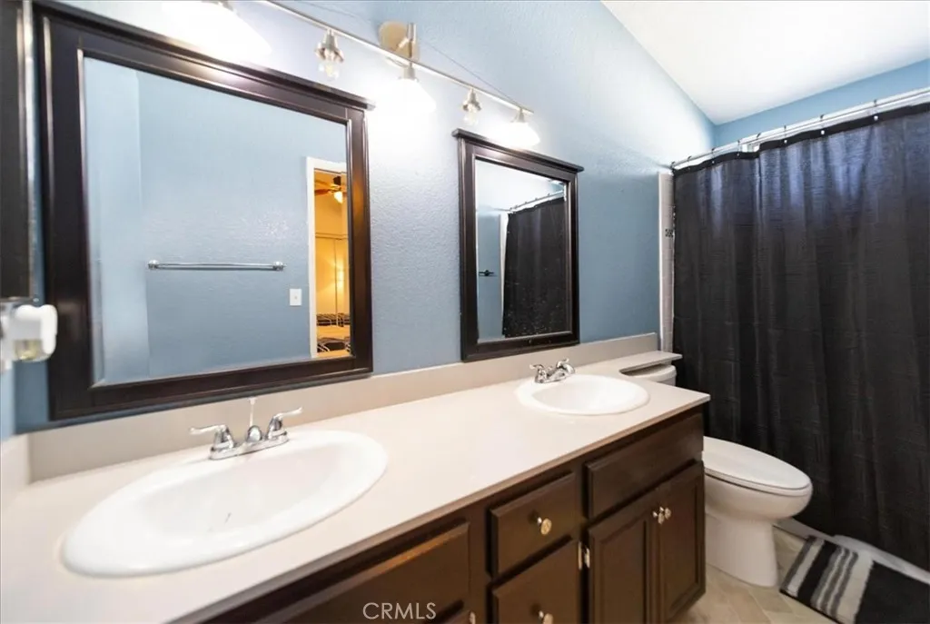 https://cdn.realtyfeed.com/cdn/127/306673295/78182875ecd579d7bf55fae35b6e09d5.webp