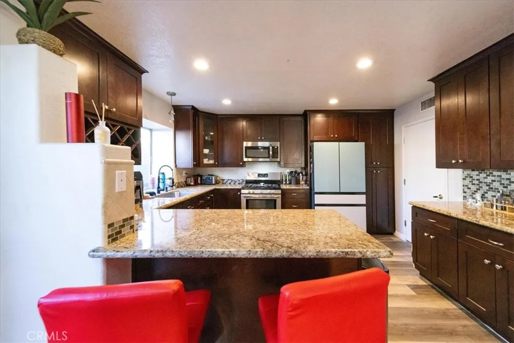 https://cdn.realtyfeed.com/cdn/127/306673295/d7cf756212e9f3b1606a503e4226c5d4.webp