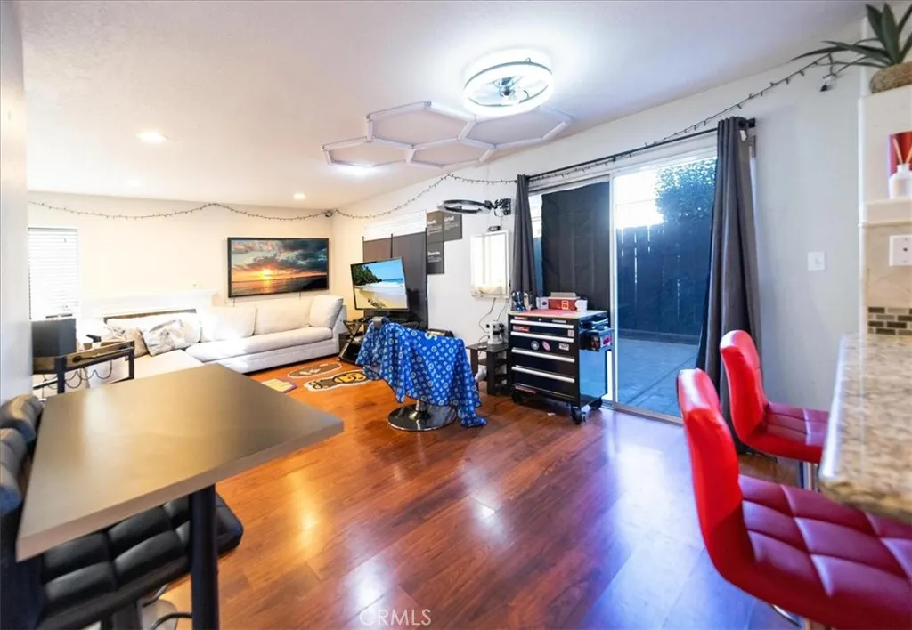 https://cdn.realtyfeed.com/cdn/127/306673295/ddcf7219c934659db303ddcf82529479.webp