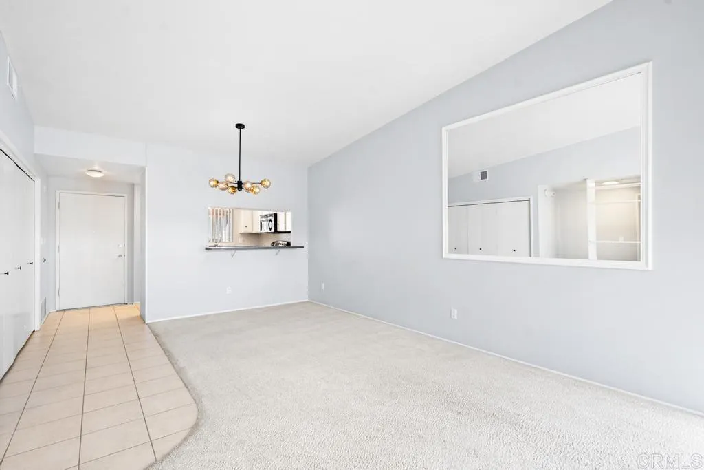 https://cdn.realtyfeed.com/cdn/127/306673315/3b293041f5ad6f31920d16648205e847.webp