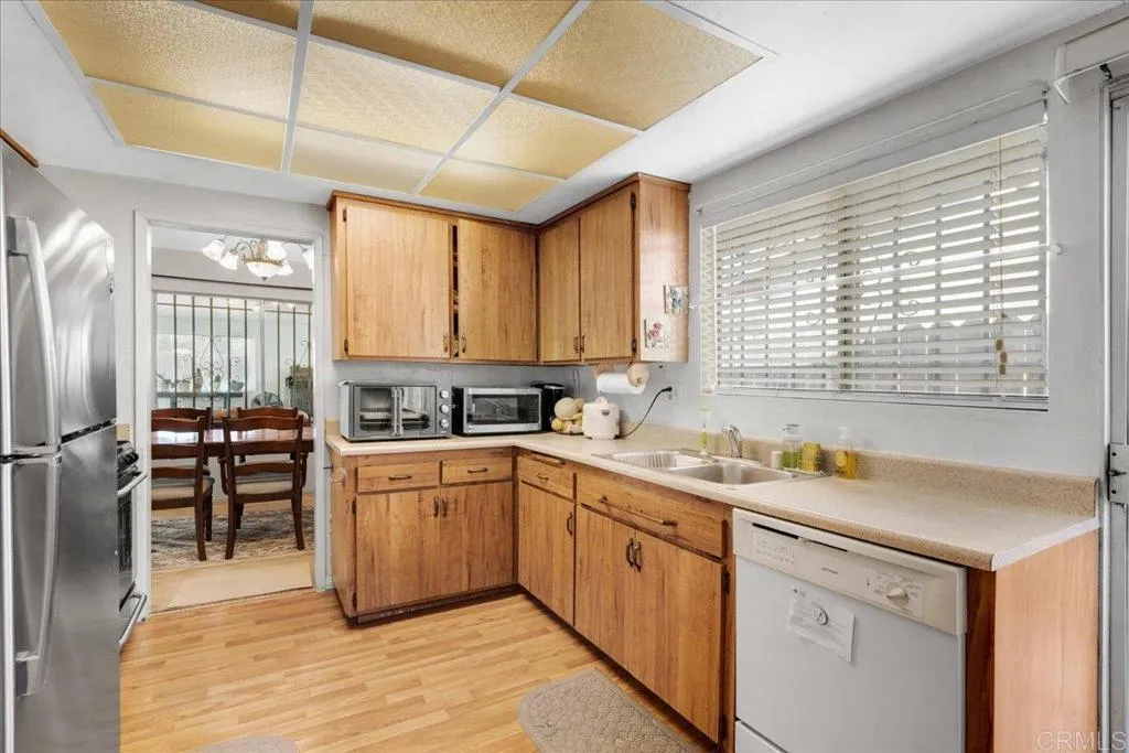 https://cdn.realtyfeed.com/cdn/127/306673386/1e527b3a707f863d24c6a92a436ba3d6.webp
